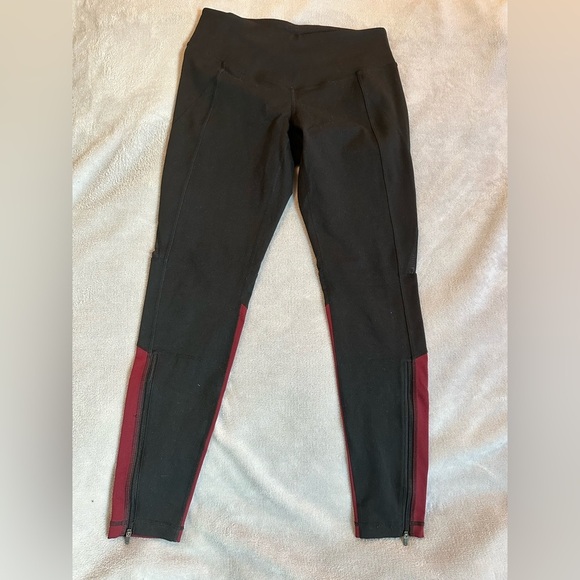 Zella Leggings with Zipper Slit at Ankles - Picture 3 of 9